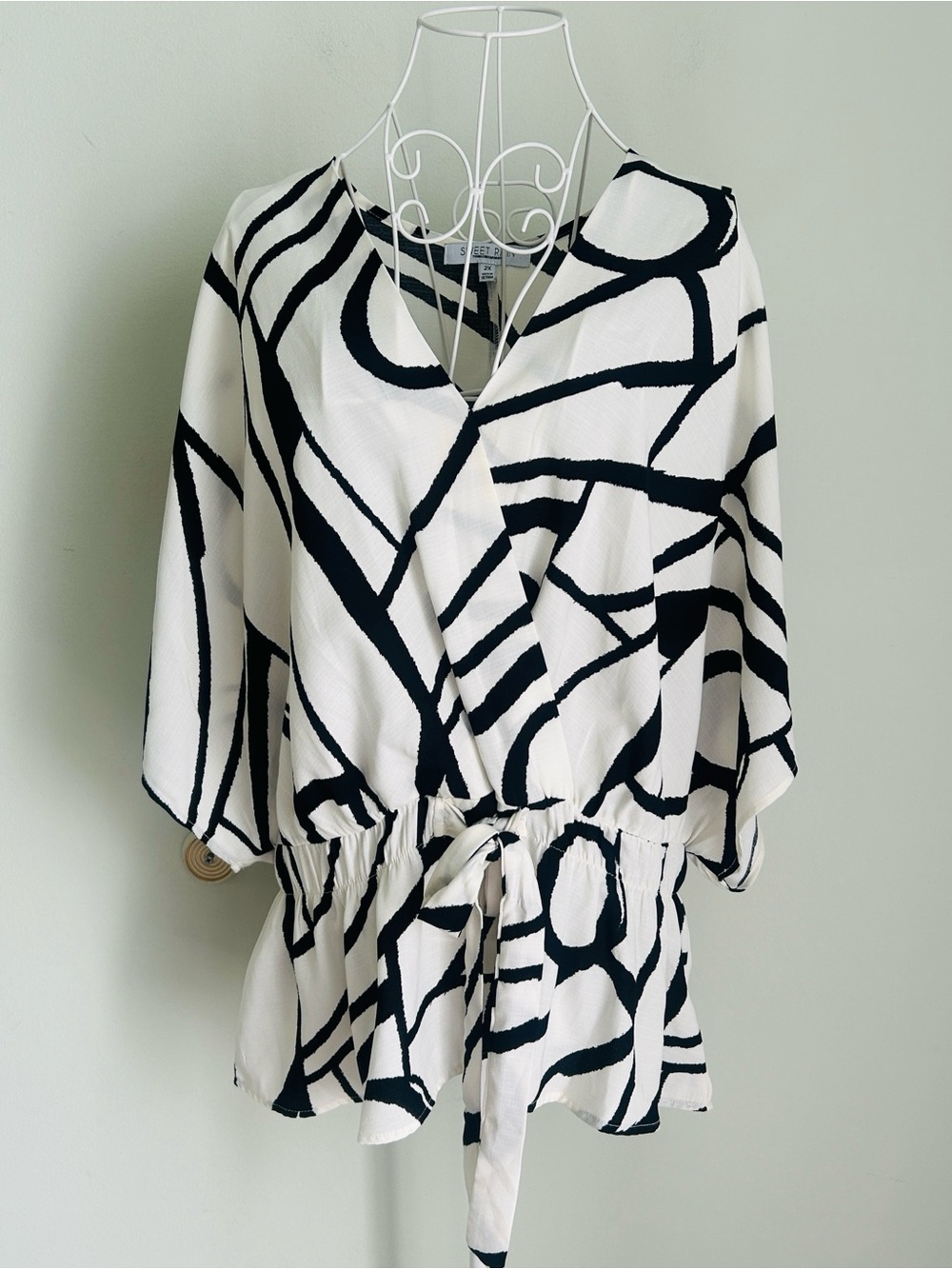 Sweet Rain Black and cream Abstract Wrap Blouse